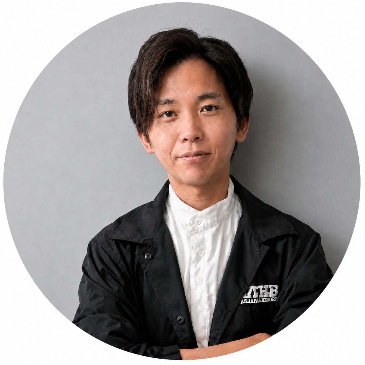羽エクステ専門店𝐓𝐇𝐄 𝐋𝐀𝐘𝐄𝐑代表（桑田浩平）